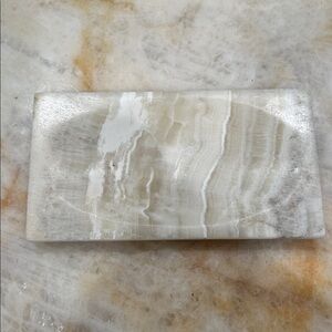 Elegant Cream Onyx Decorative Accent Tray
